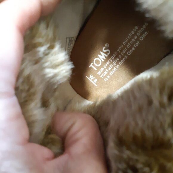Toms Suede Moccasin-style Ladies winter boots SIZE W8 - Picture 6 of 12